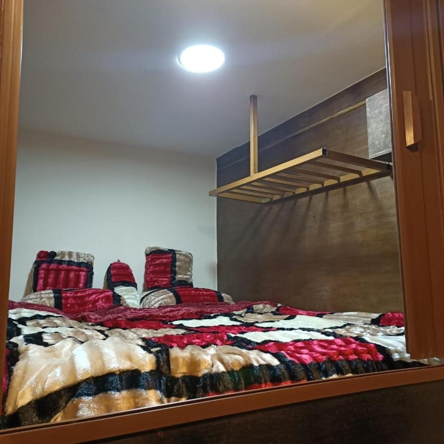 Petra Cabin Dorms Hostel ワディ・ムーサ エクステリア 写真