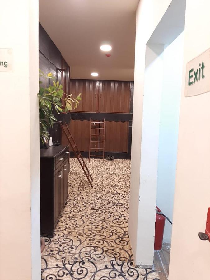 Petra Cabin Dorms Hostel ワディ・ムーサ エクステリア 写真
